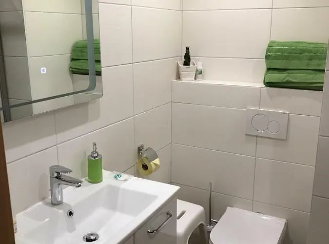 Lindenhof Gasthof-pension In Unterburg Guest house Unterburg am Klopeiner See