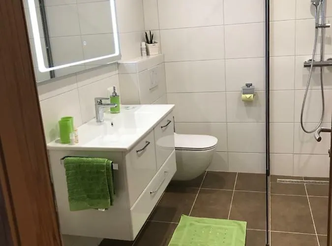 Lindenhof Gasthof-pension In Unterburg Guest house